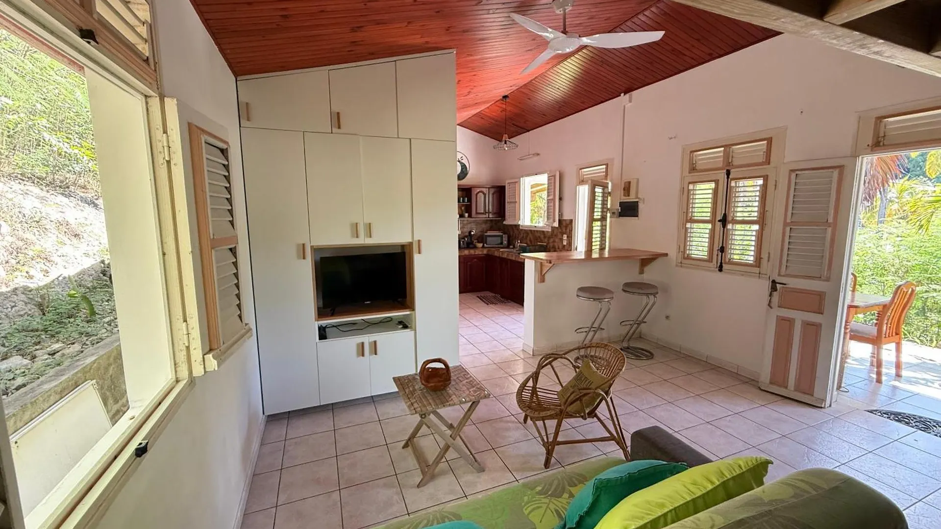 T2 Bis - 50M Du Bourg De St-Anne Apartment Sainte-Anne